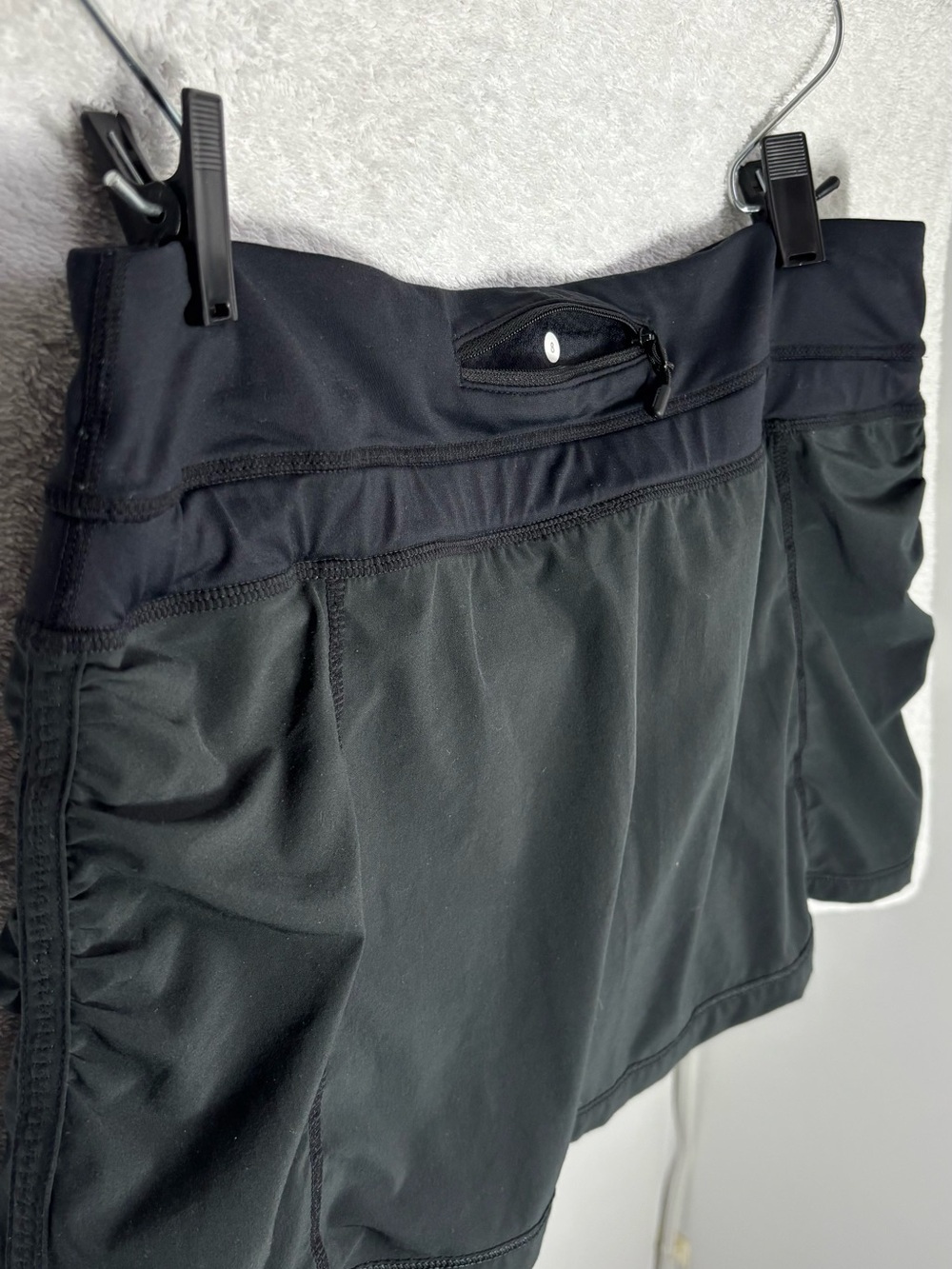 Perfect lululemoon Running / Tennis Skirt (Pace Rival) – Size 8 - Picture 2 of 4